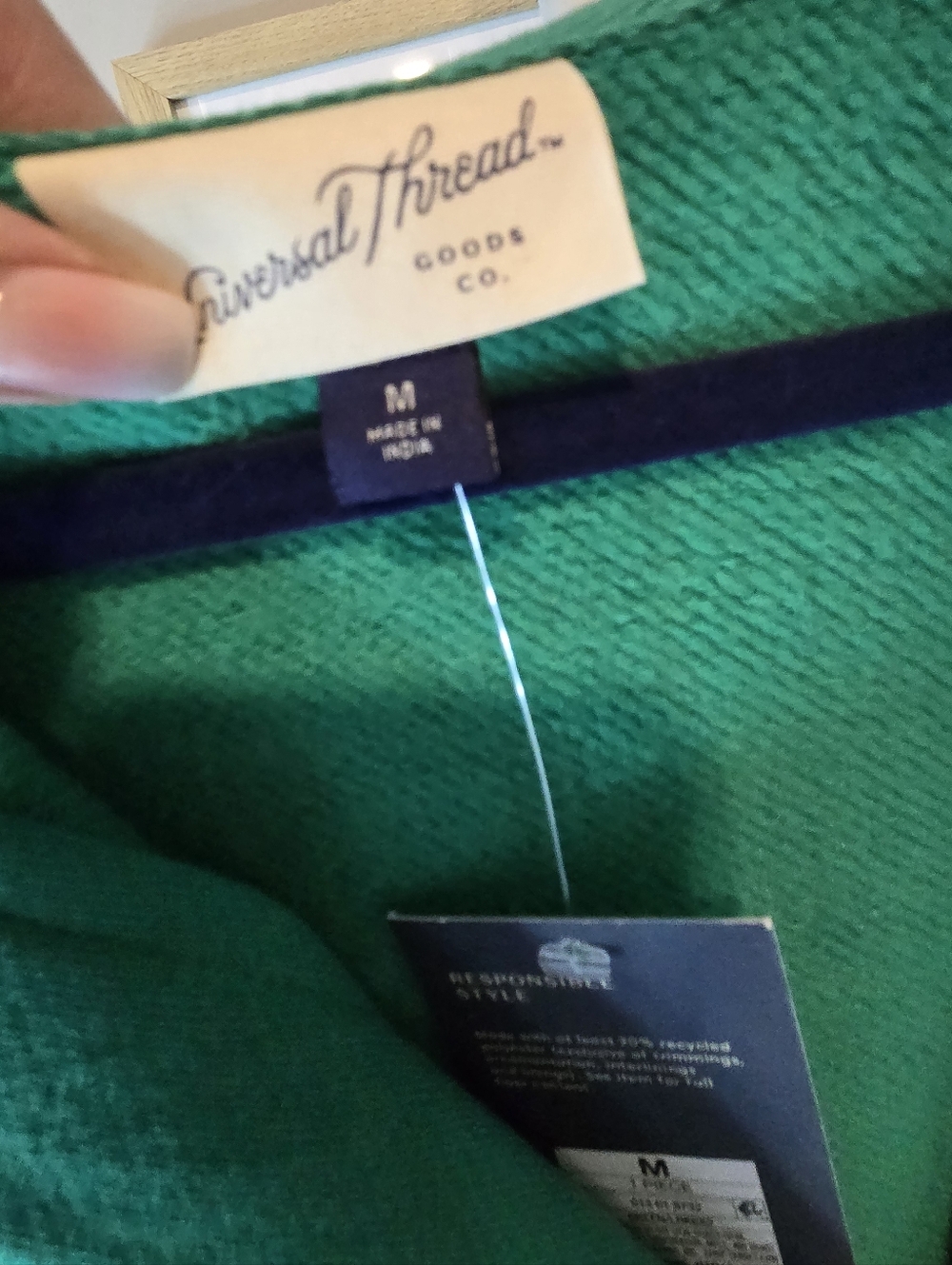 NWT Coverup-Fleece Universal Thread Green Hooded - Picture 4 of 13